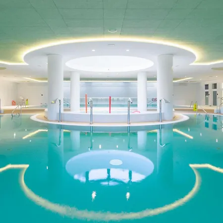 Apartament Baltic Blues Z Dostępem Do Basenów,strefy Saun,jacuzzi - Pinea - Sannel For Rent *